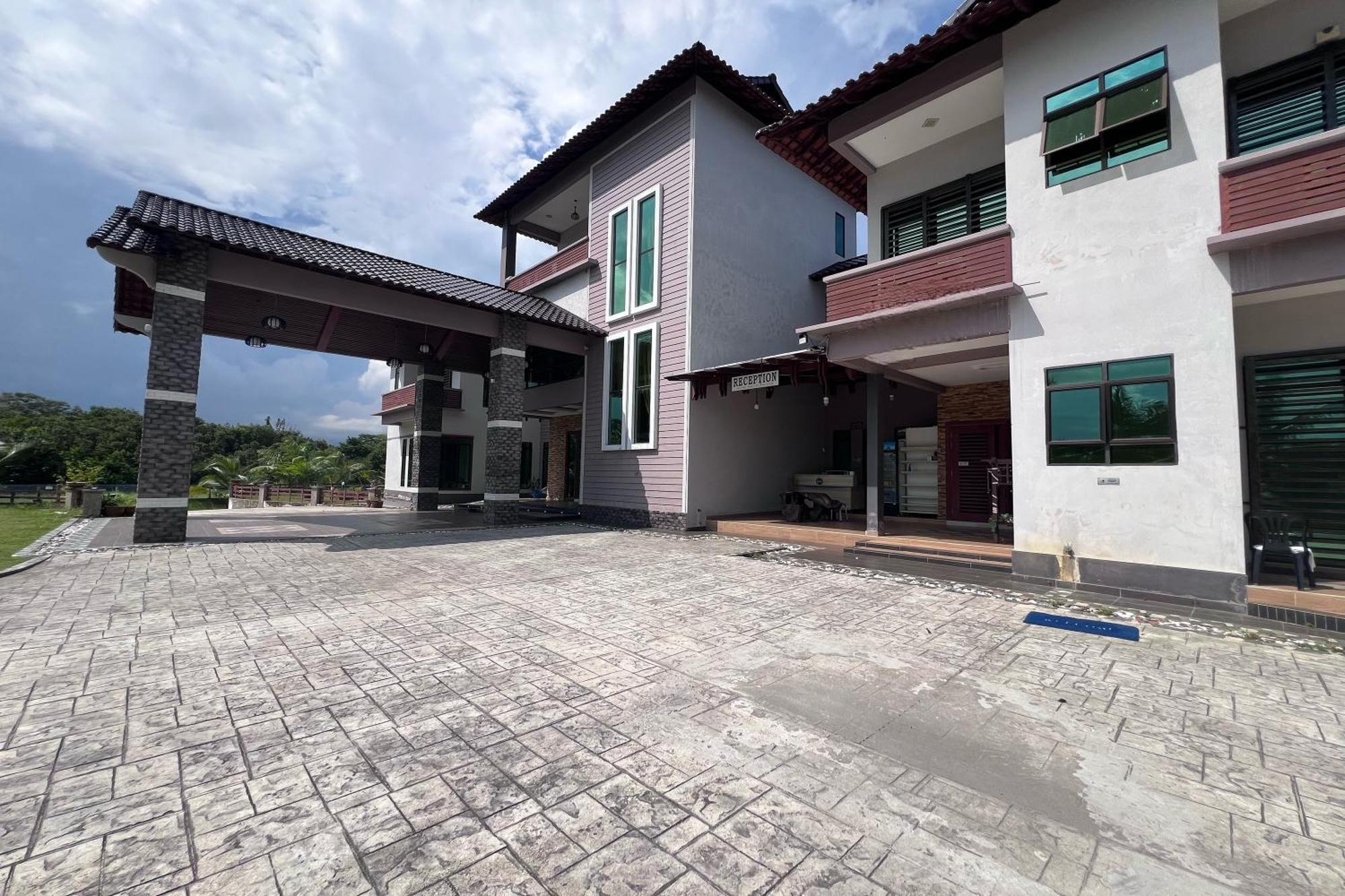 Nurbayu Chalet, Kemaman Kuantan Exterior foto